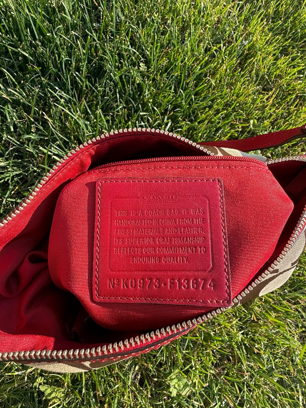 Vintage Coach Signature Canvas Patent Leather Shoulder Bag Y2K Red Hobo Purse - Picture 8 of 9